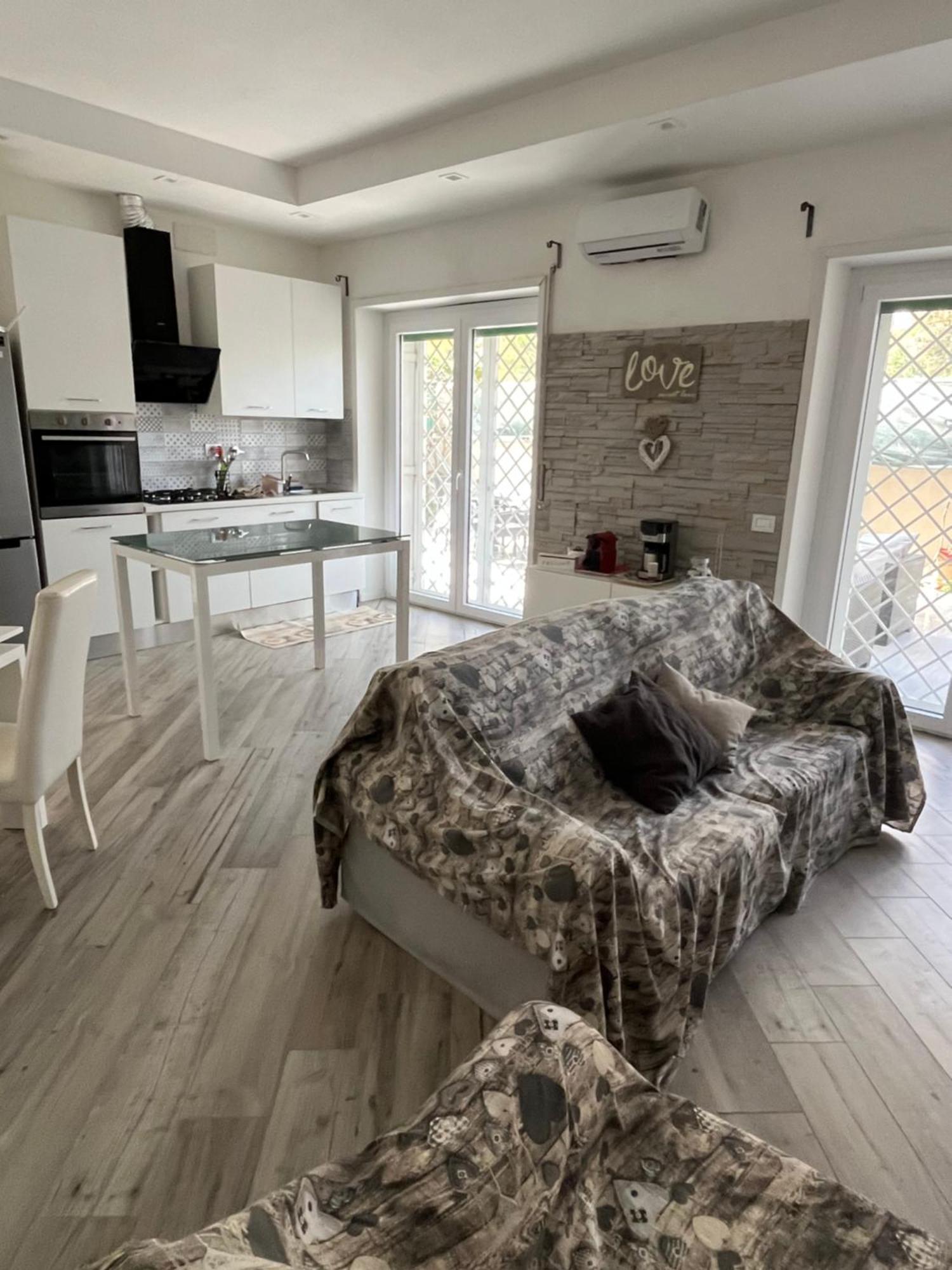 Ferienwohnung Aria Di Mare Lido di Ostia Exterior foto