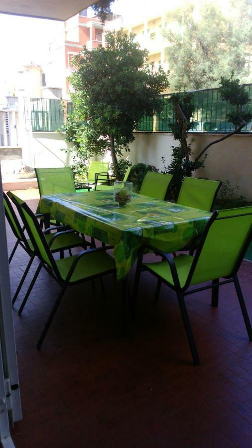 Ferienwohnung Aria Di Mare Lido di Ostia Exterior foto